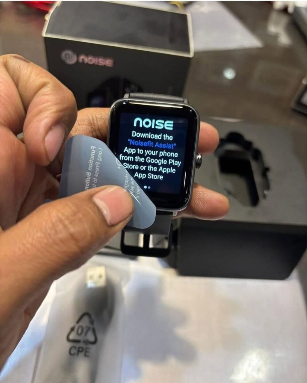 NOISE ColorFit Pro 3 Assist Smart Watch - Image 4